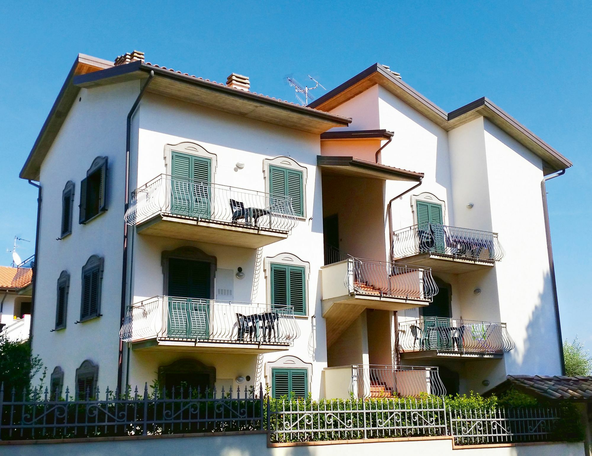 I Pungenti Aparthotel Castiglioncello Exterior photo